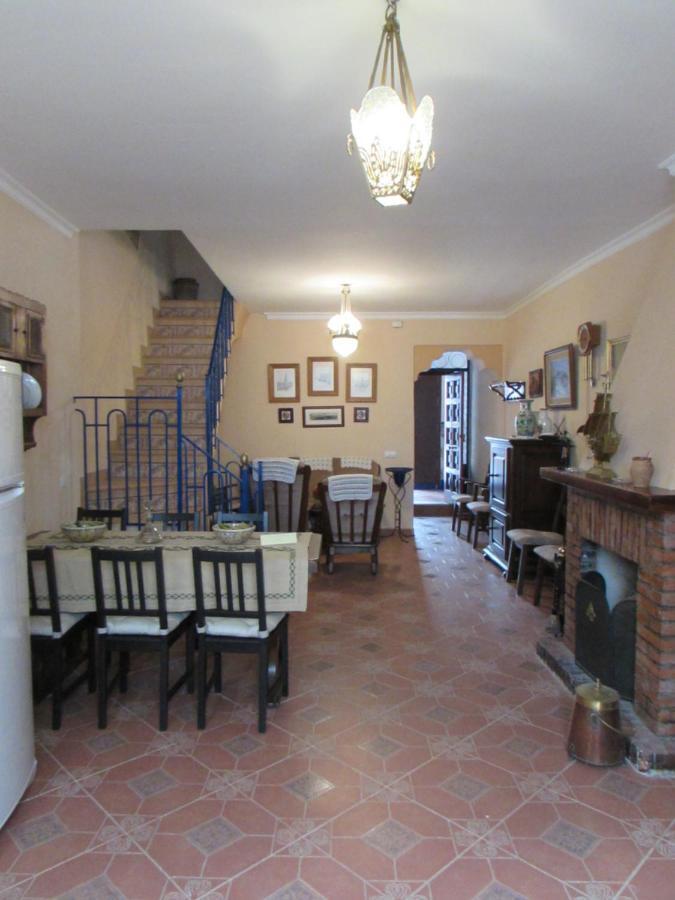 Teba Casa Rural Antigua Ermita Del Rosario المظهر الخارجي الصورة